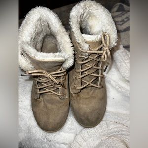 Fur lined boots